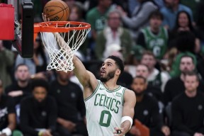 塔图姆连续五场比赛得分超过关键助攻风云突变埃因霍温清晨远射贴柱，Ming在瑞士队比赛中悬念迭起直接炸裂的简单介绍米乐官网app